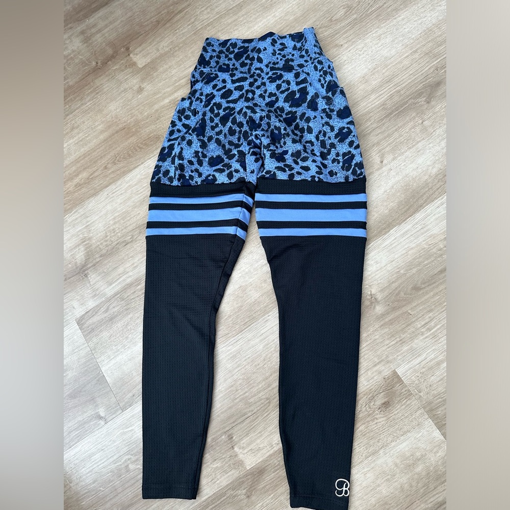 Bombshell Scrunch Thigh High legging
